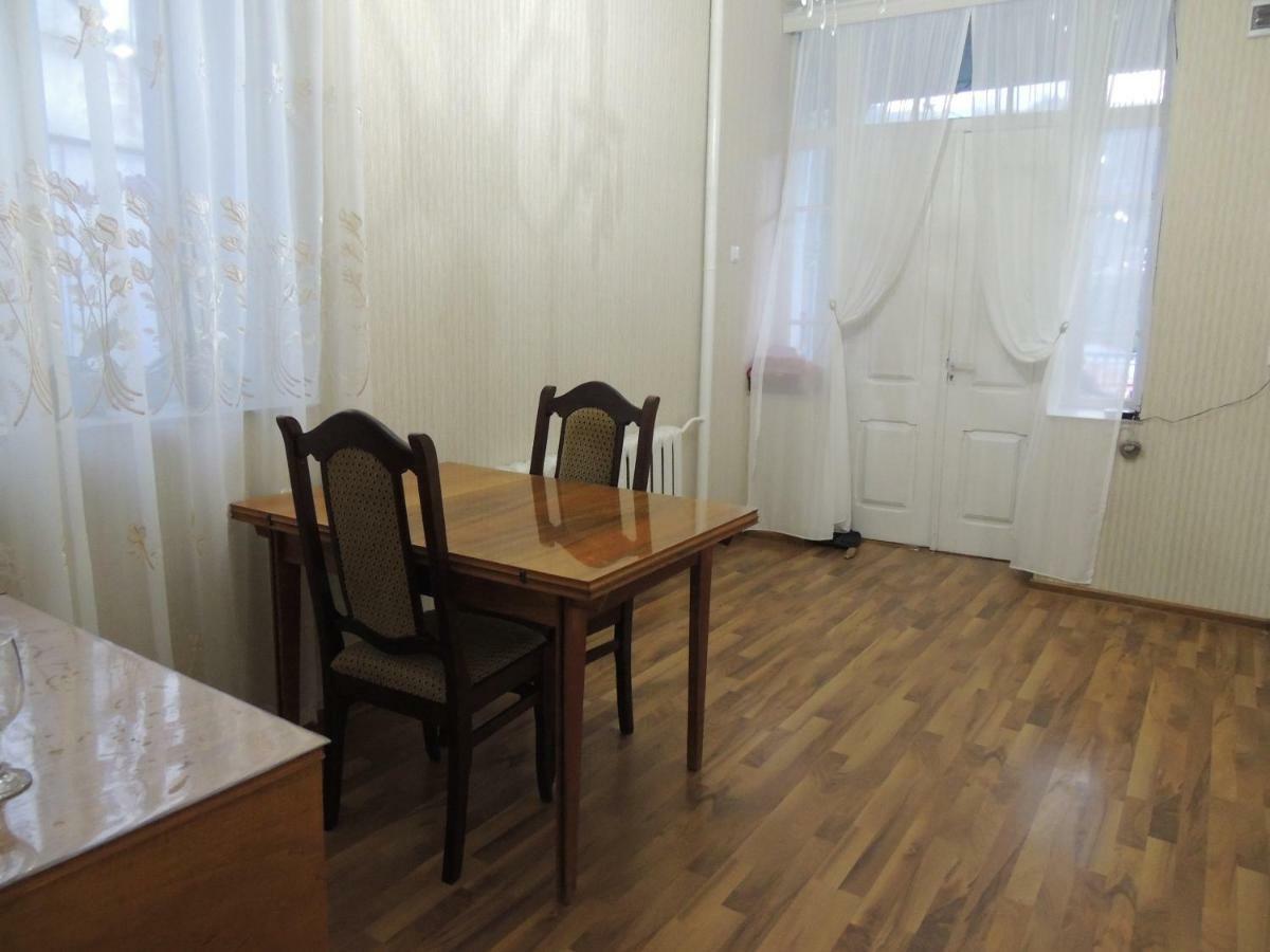 Blue Guesthouse Kazbegi Bagian luar foto