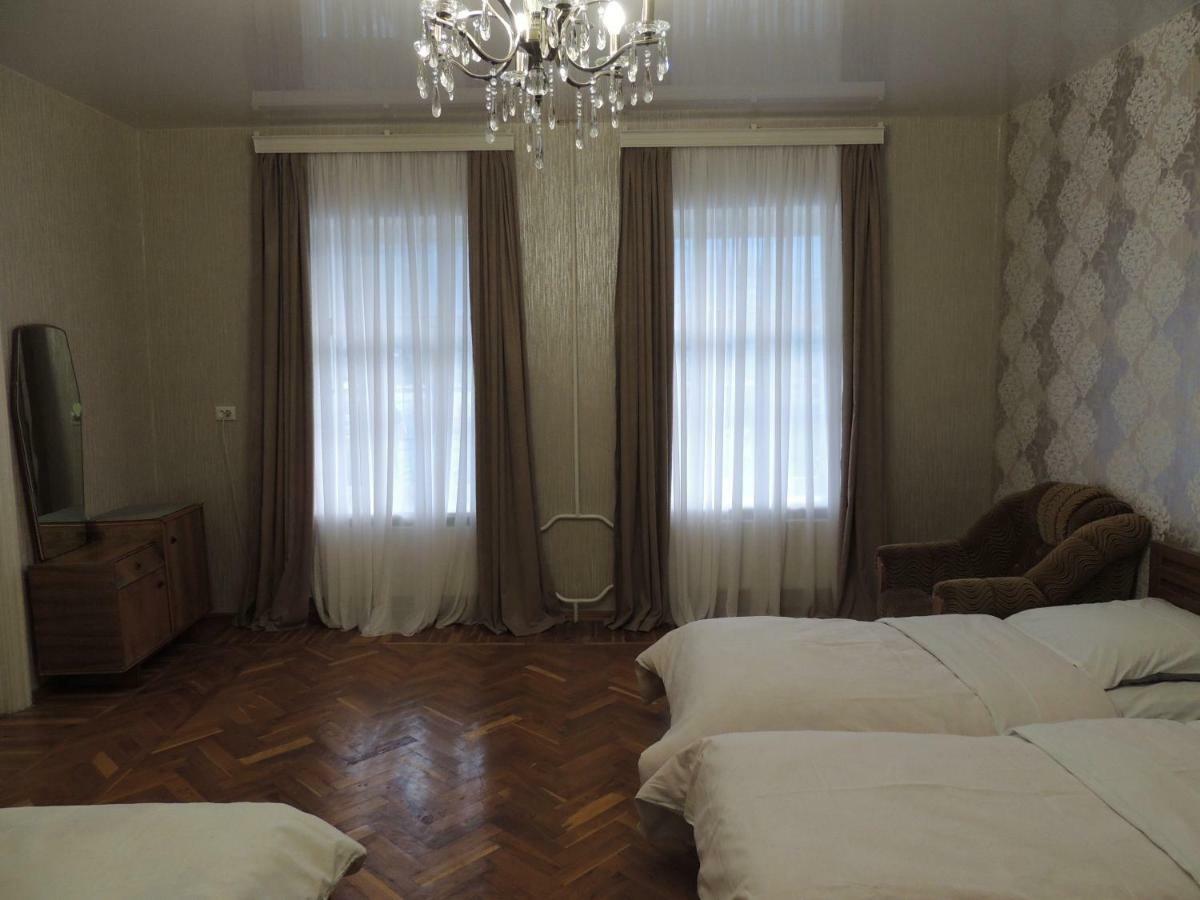 Blue Guesthouse Kazbegi Bagian luar foto